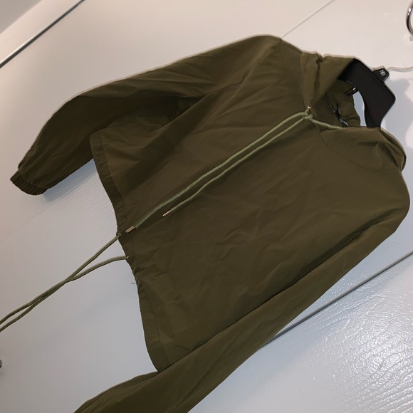 Windbreaker set - Picture 4 of 4